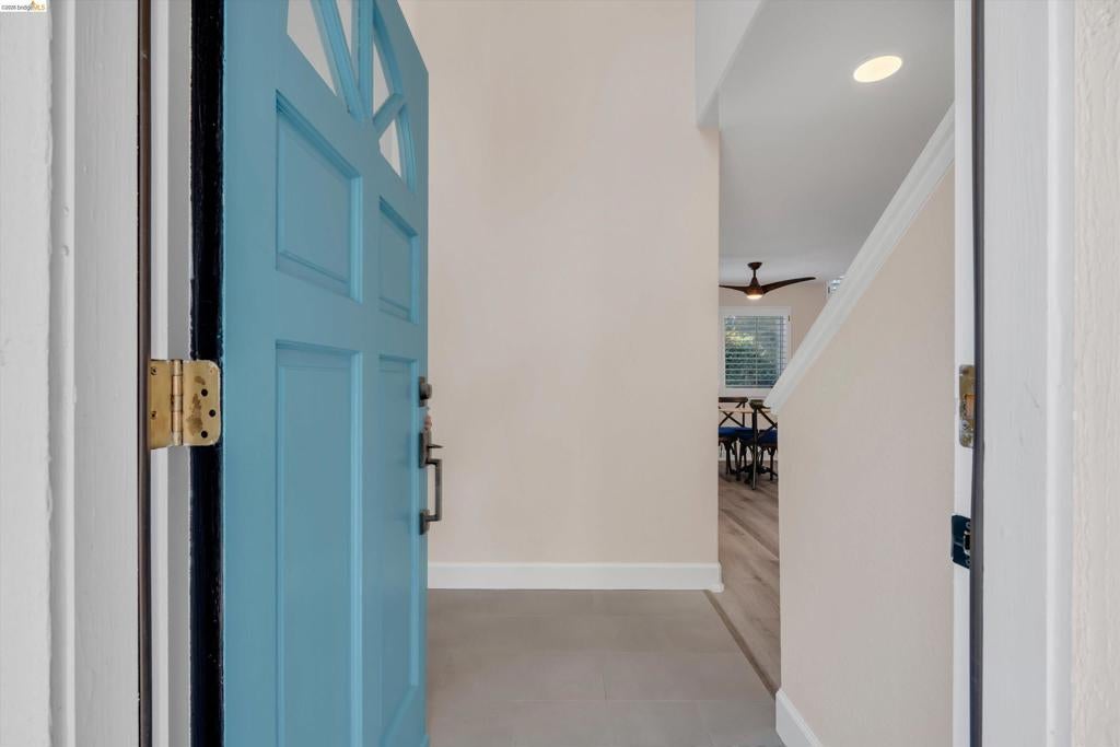 1835 Mountview Ter