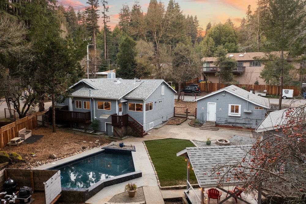 564 Hillcrest Drive