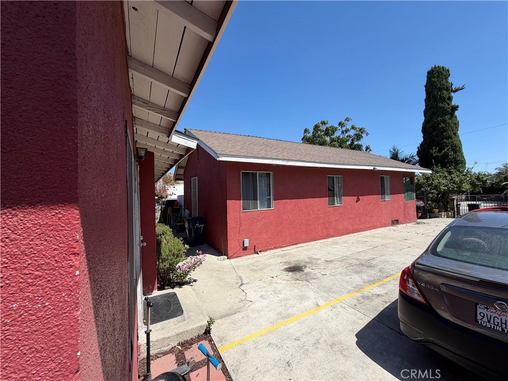 2023 E 76th