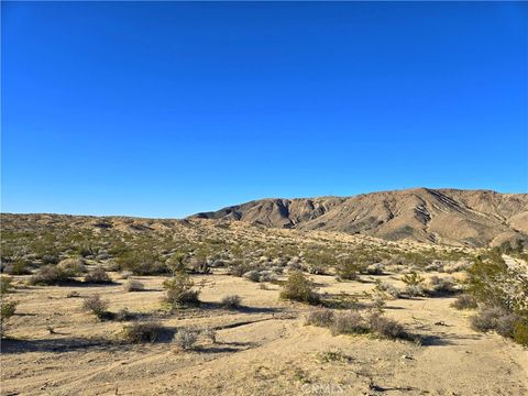 Photo of 6200 Lee Drive, Joshua Tree, CA 92277 (MLS # JT26020126)