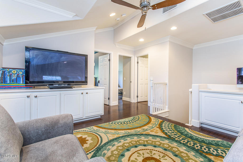 Oakcreek-Lang Ranch-619 - 619 - Residential