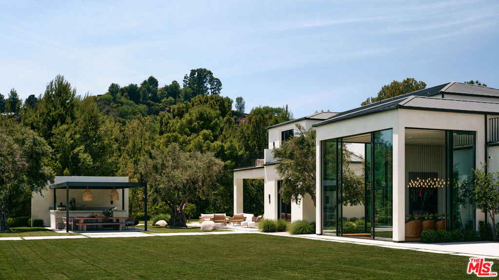 73 Beverly Park Lane