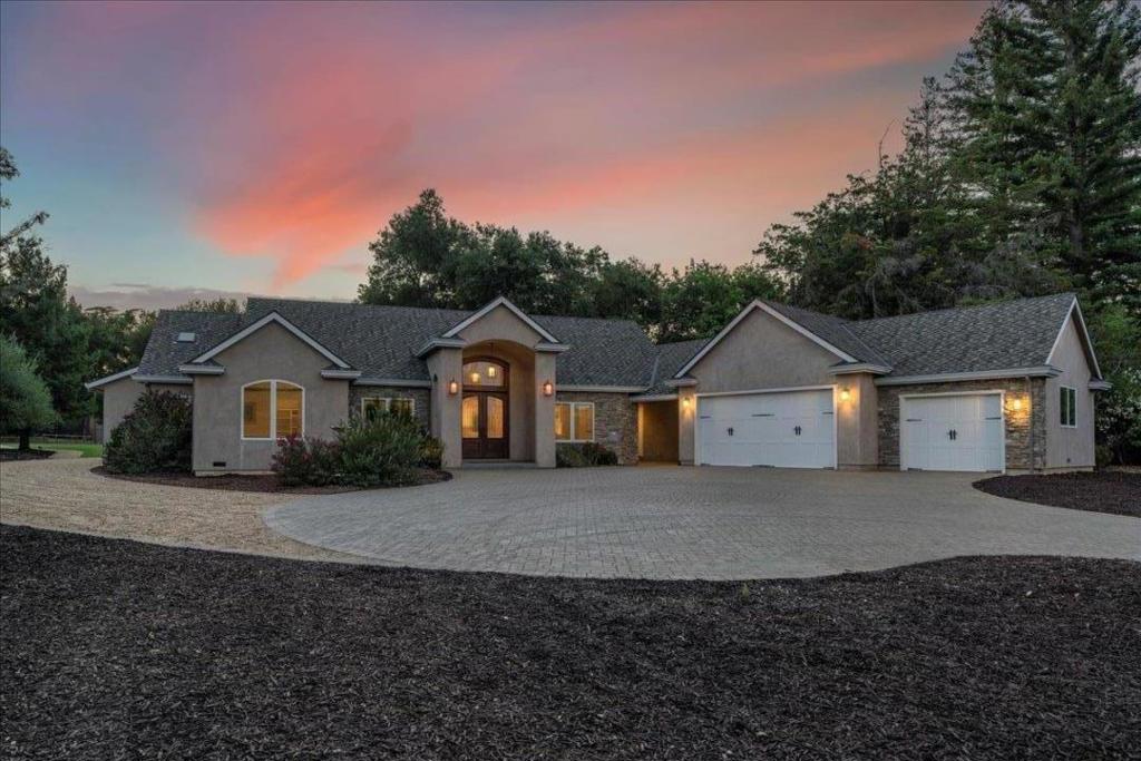 15211 Becky Lane