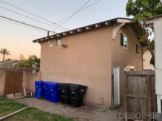 3541 RAY ST.