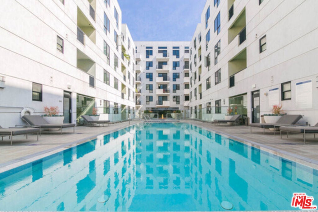 1234 Wilshire Boulevard 531