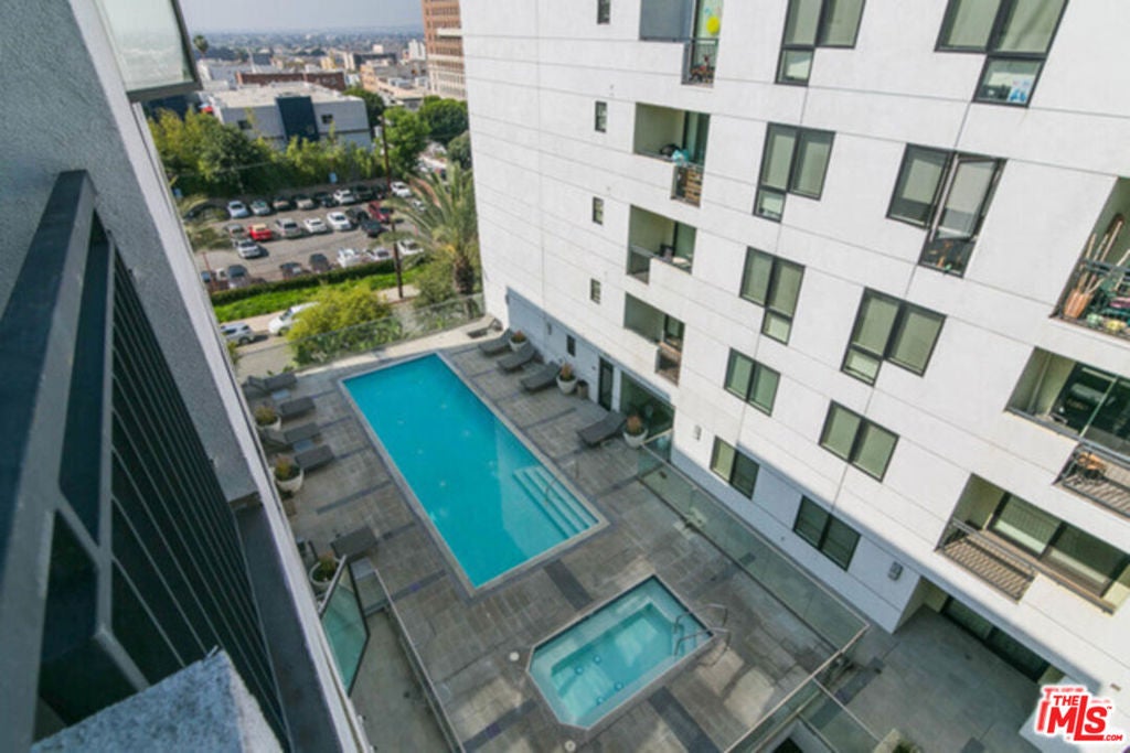 1234 Wilshire Boulevard 531