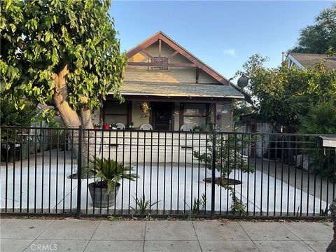 Photo of 586 W Center Street, Pomona, CA 91768 (MLS # IG25140148) Photo of 586 W Center Street, Pomona, CA 91768 (MLS # IG25140148)