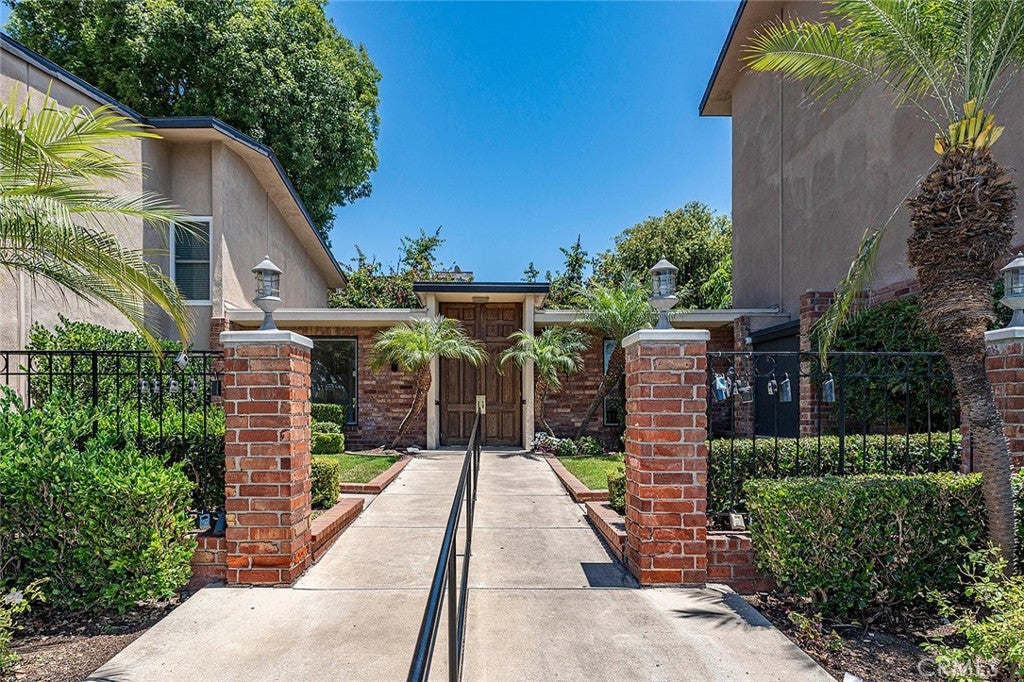 12200 Montecito Road D319