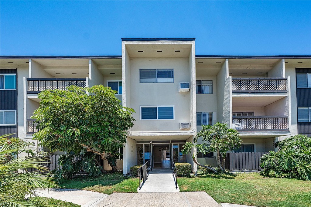12200 Montecito Road D319