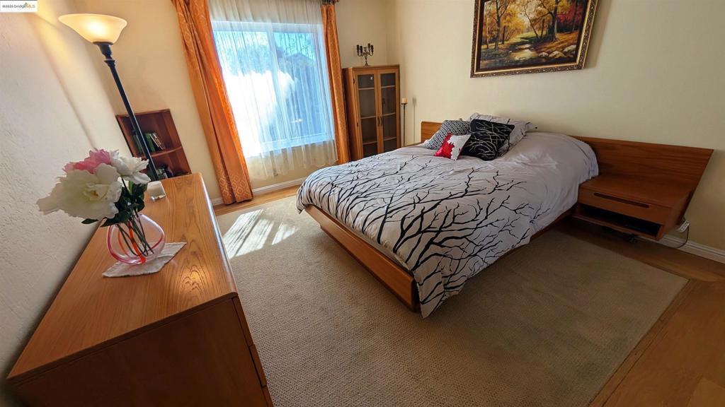 DAYBREAK - Residential