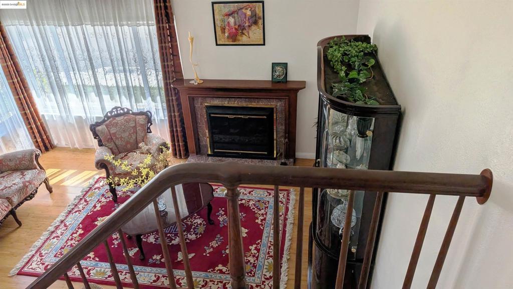 DAYBREAK - Residential