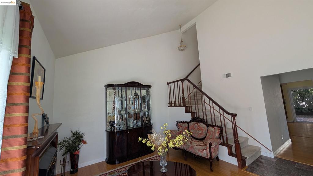 DAYBREAK - Residential