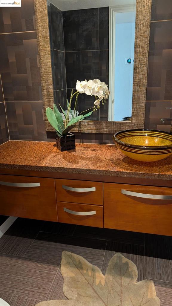 DAYBREAK - Residential