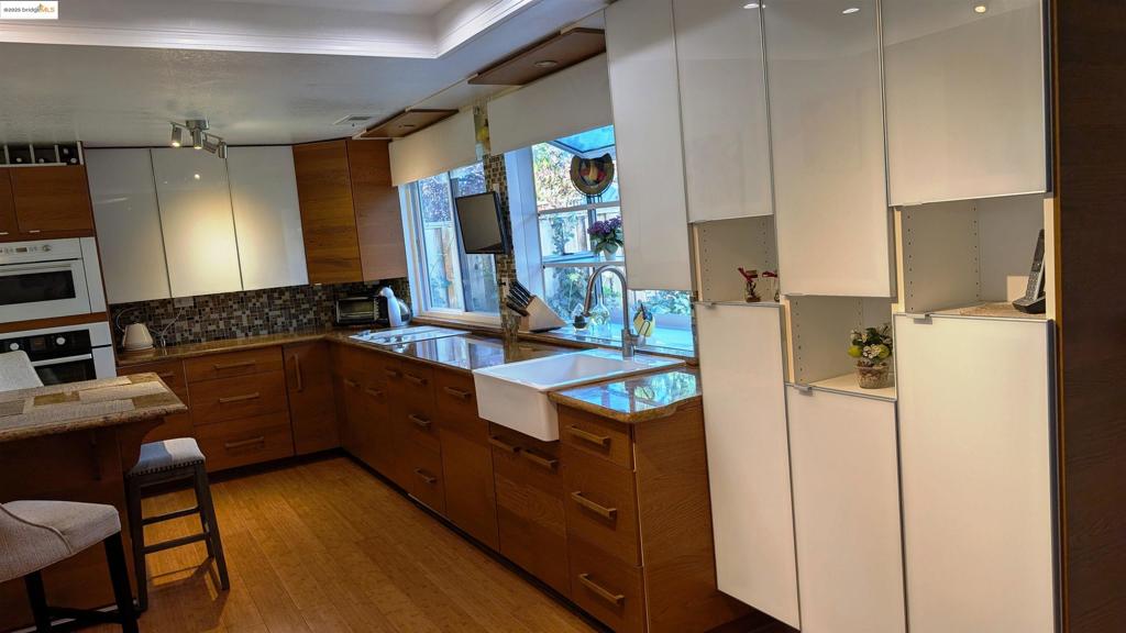 DAYBREAK - Residential