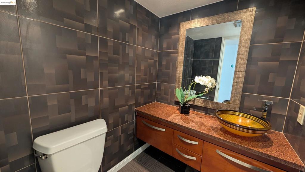 DAYBREAK - Residential