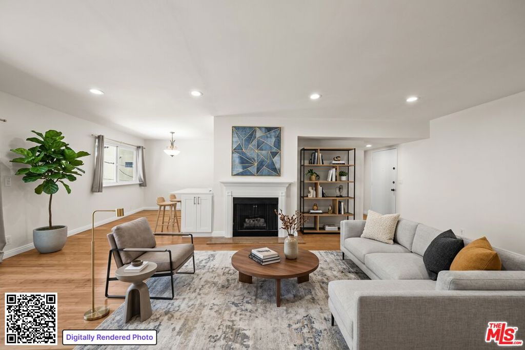 1262 S Barrington Avenue 304