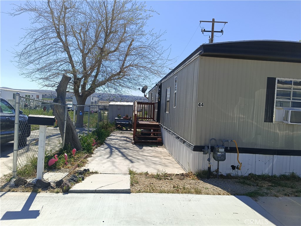 2100 Soapmine Road 44