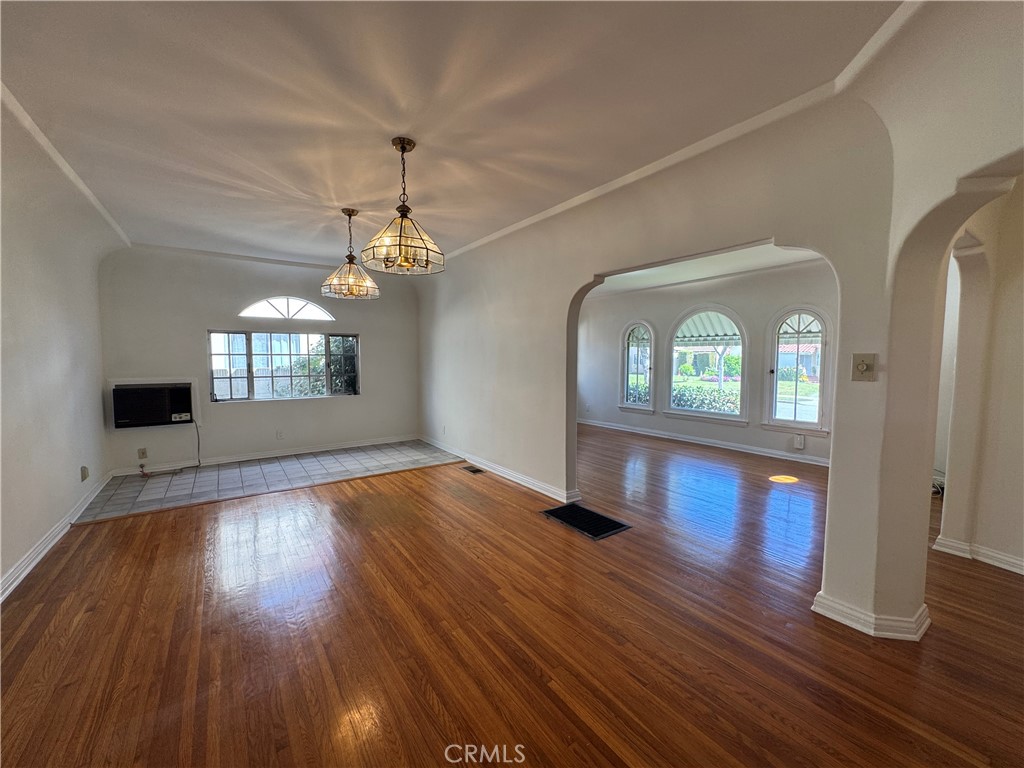 1615 S Monterey Street