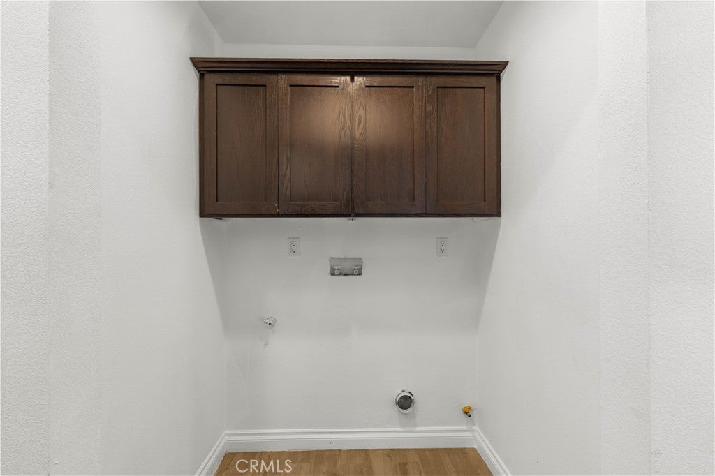 1106 E 114th