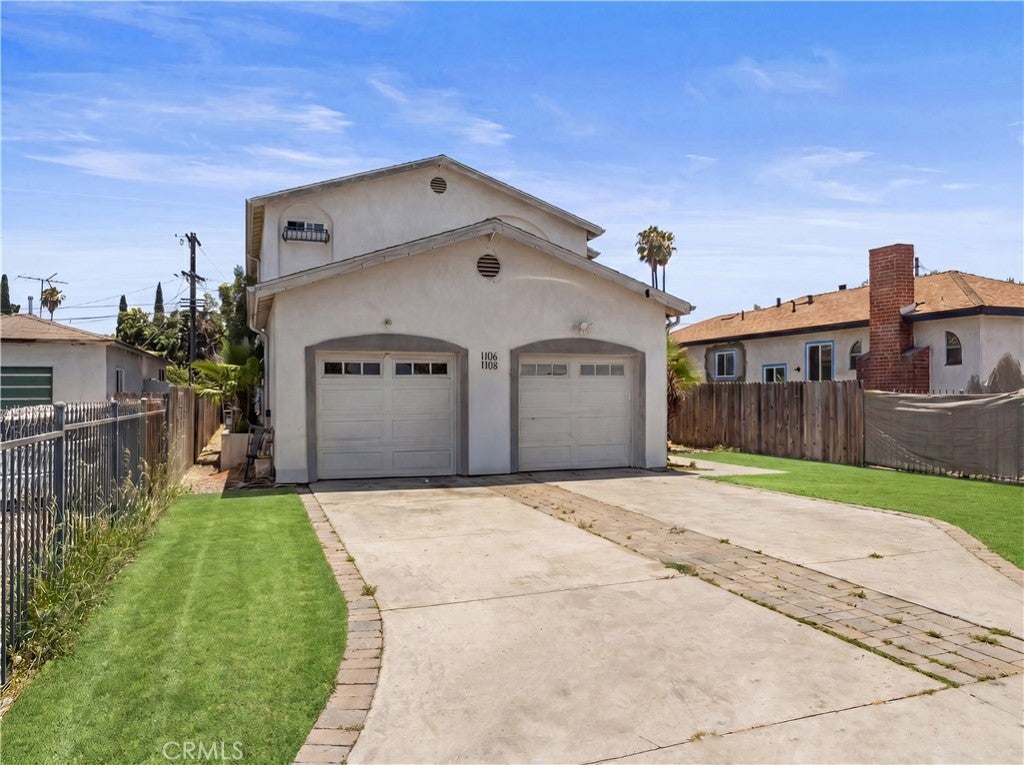 1106 E 114th