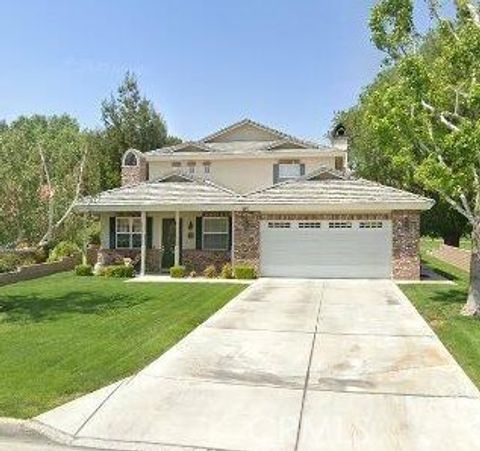 Photo of 12820 Golf Course Drive, Victorville, CA 92395 (MLS # HD26091073)