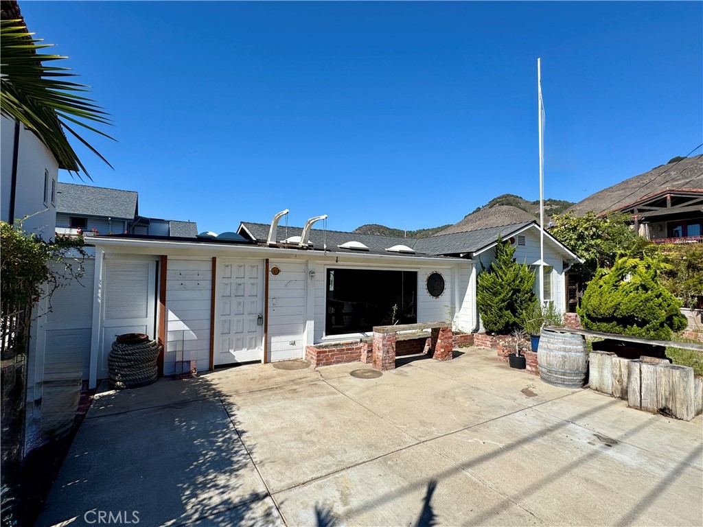 304 Windward Avenue