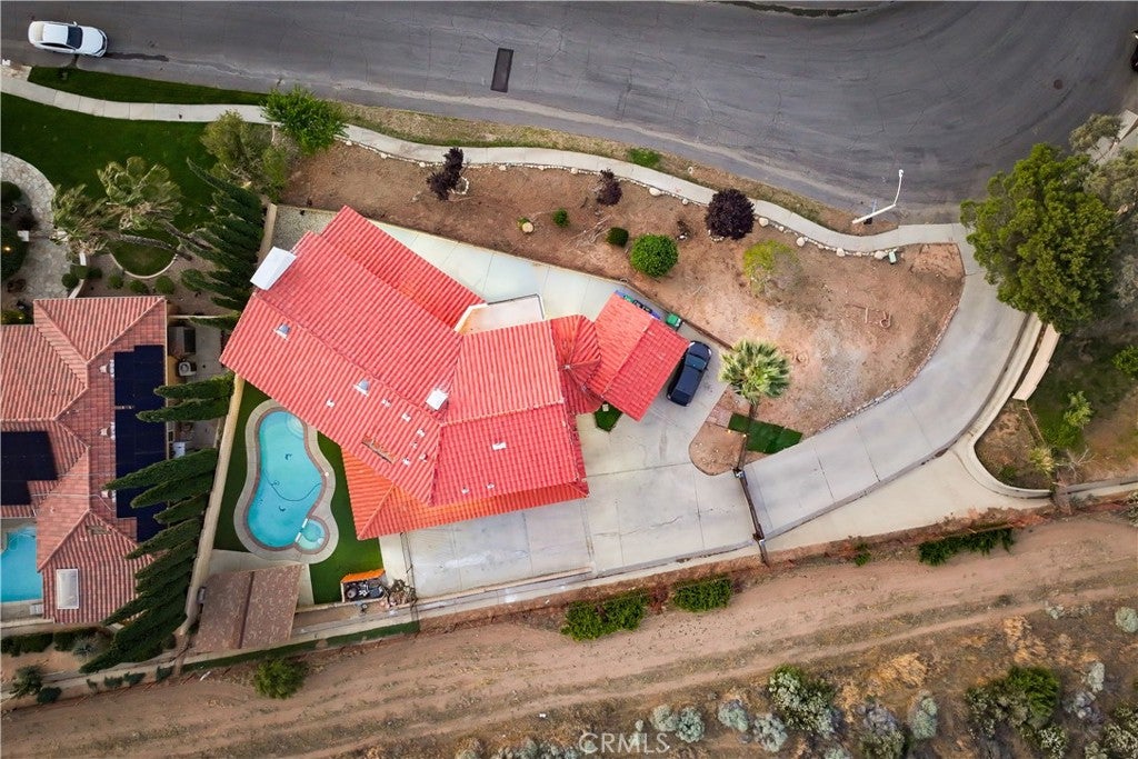 6710 Sycamore