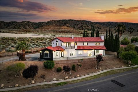 Photo of 6710 Sycamore LN, Palmdale, CA 93551 (MLS # SR26112545)
