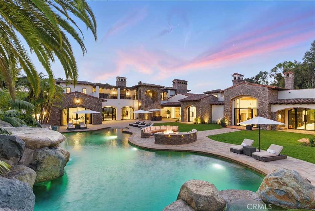 15931 Via De Santa Fe