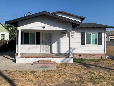 Photo of 212 South Vail AVE #1/2, Montebello, CA 90640 (MLS # MB26187792)