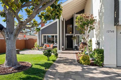 Photo of 12740 Prairie Dog Ave Ave, San Diego, CA 92129 (MLS # 260005163SD)