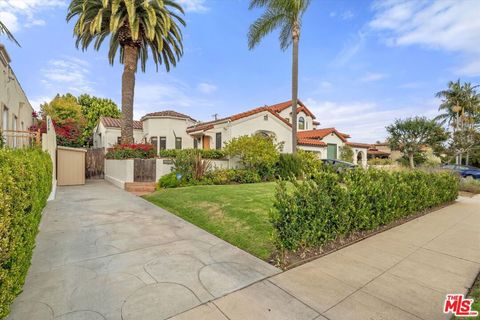 Photo of 2214 Parnell Avenue, Los Angeles, CA 90064 (MLS # 26839599)