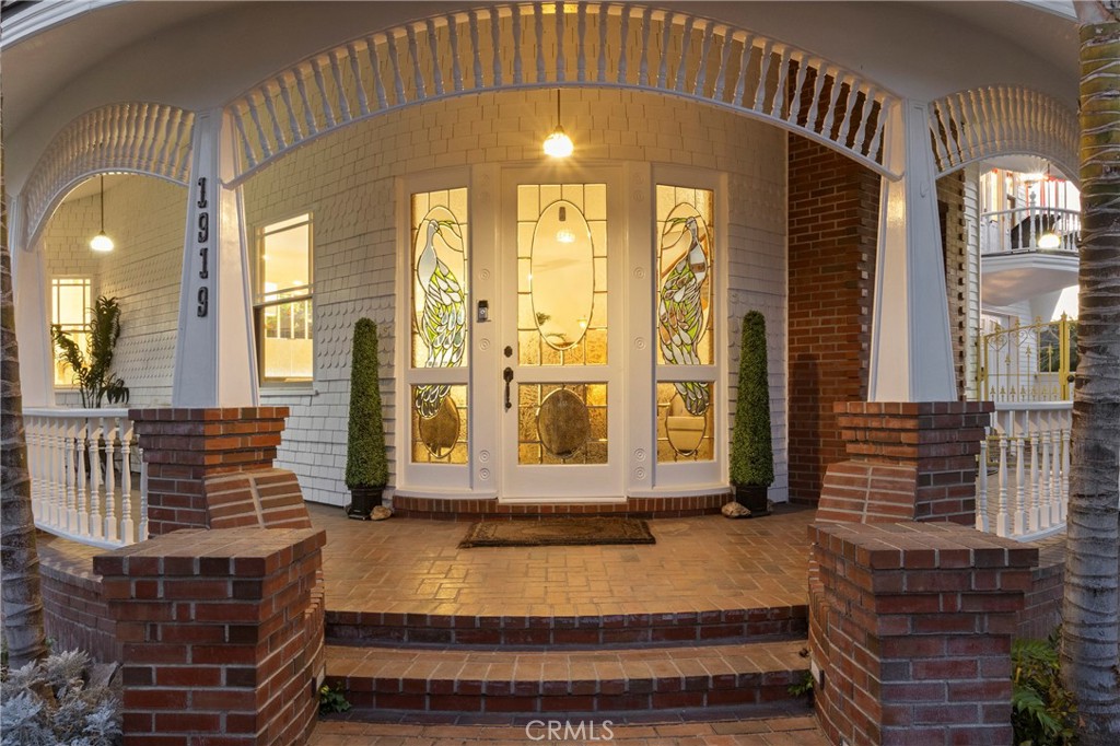Costa Mesa, California, 92627, United States, 3 Bedrooms Bedrooms, ,4 BathroomsBathrooms,Residential,Active,2032909