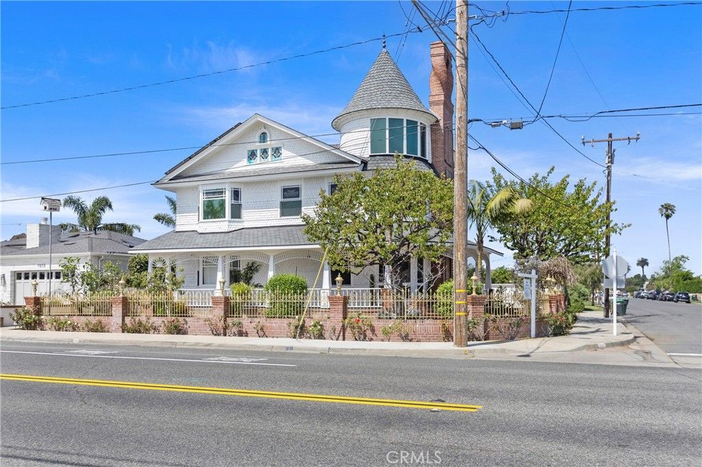 Photo of 1919 Santa Ana Ave, Costa Mesa, CA 92627 (MLS # OC26047349)