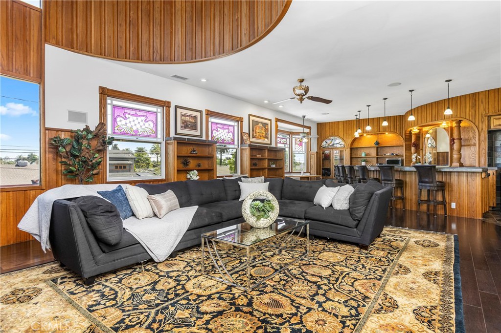 Costa Mesa, California, 92627, United States, 3 Bedrooms Bedrooms, ,4 BathroomsBathrooms,Residential,Active,2032909