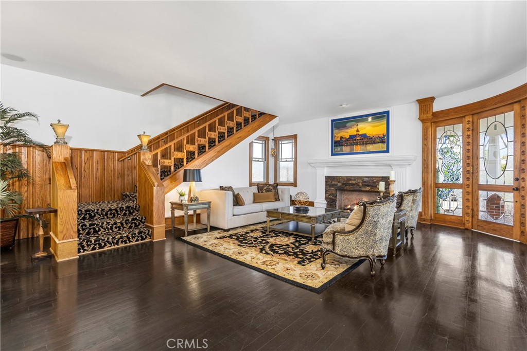 Costa Mesa, California, 92627, United States, 3 Bedrooms Bedrooms, ,4 BathroomsBathrooms,Residential,Active,2032909