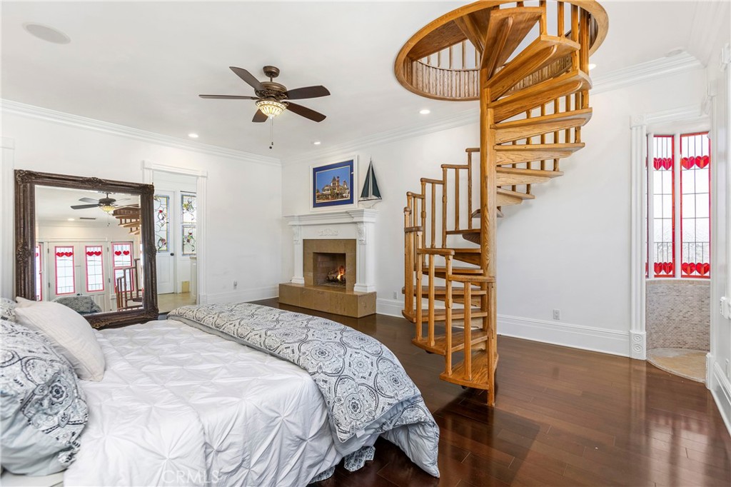 Costa Mesa, California, 92627, United States, 3 Bedrooms Bedrooms, ,4 BathroomsBathrooms,Residential,Active,2032909