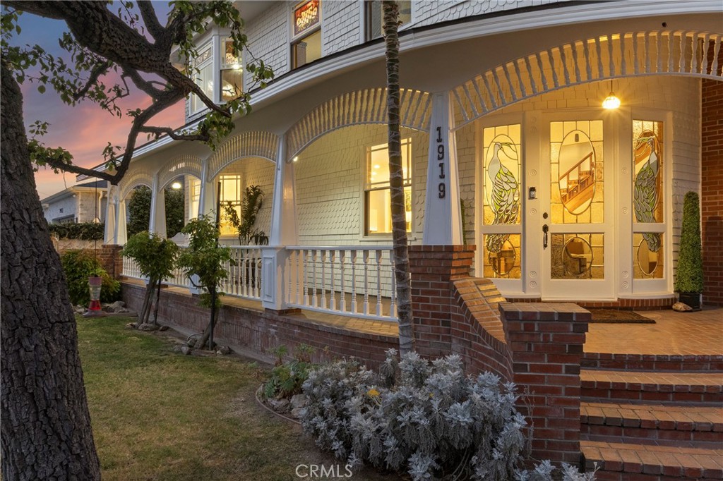 Costa Mesa, California, 92627, United States, 3 Bedrooms Bedrooms, ,4 BathroomsBathrooms,Residential,Active,2032909