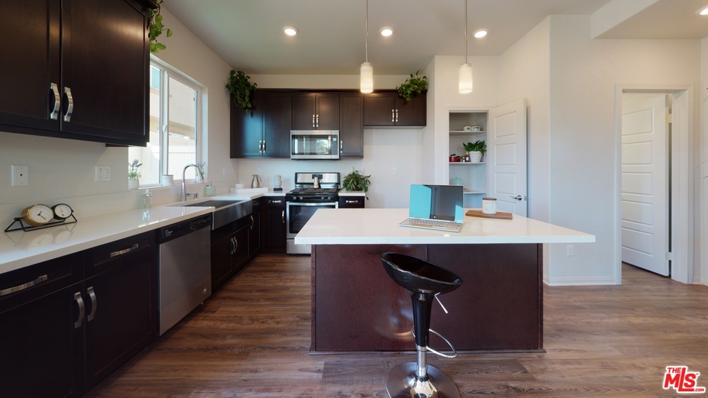 Vista Pointe - Residential