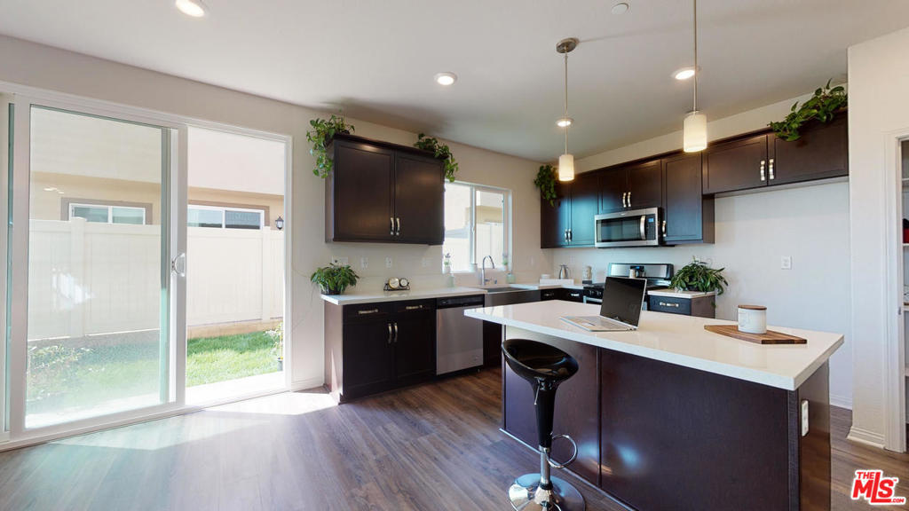 Vista Pointe - Residential