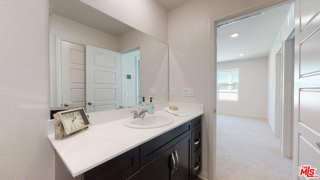 Vista Pointe - Residential