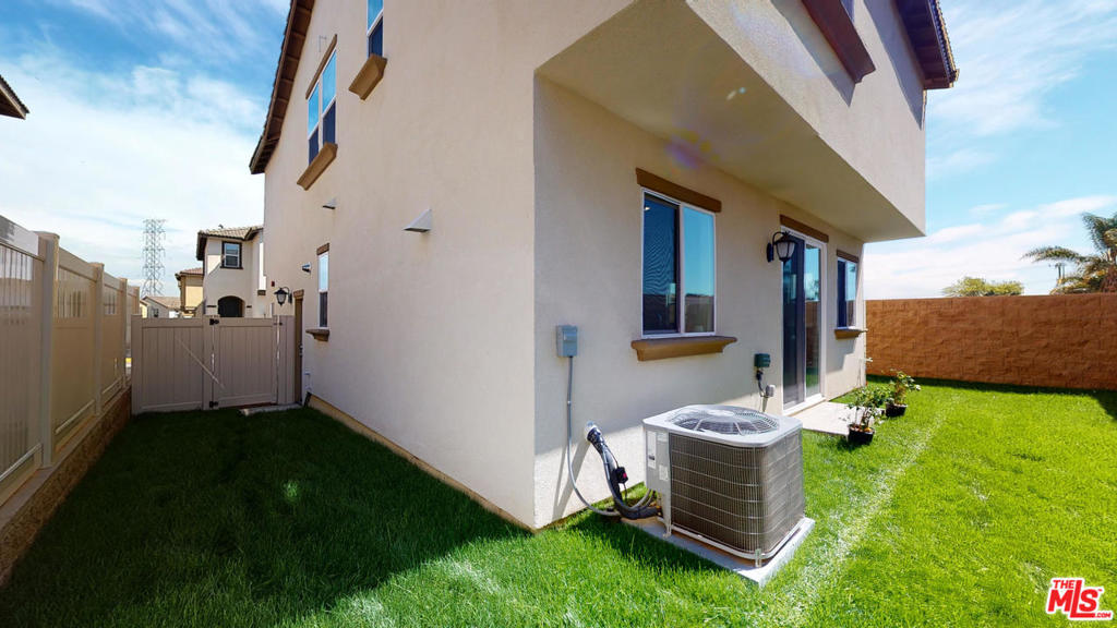 Vista Pointe - Residential