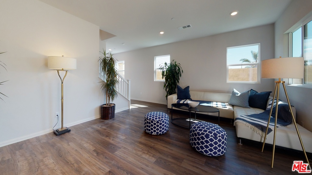 Vista Pointe - Residential