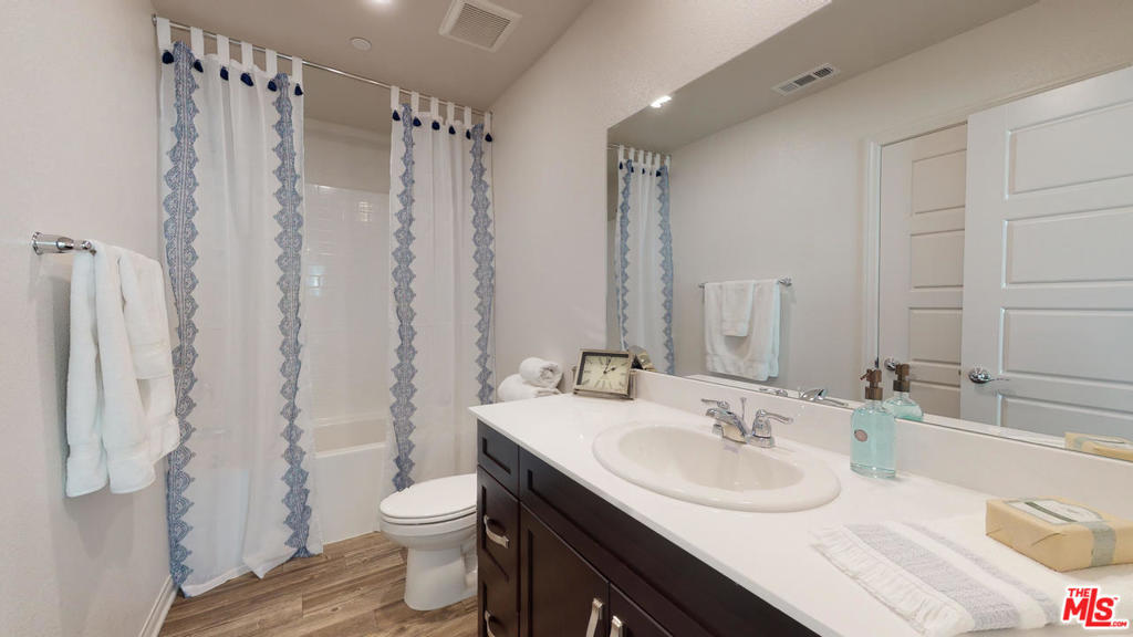 Vista Pointe - Residential