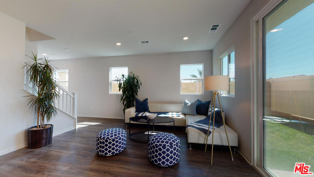 Vista Pointe - Residential