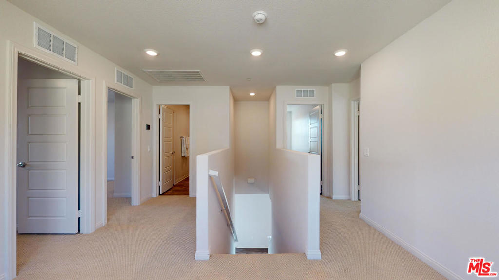 Vista Pointe - Residential