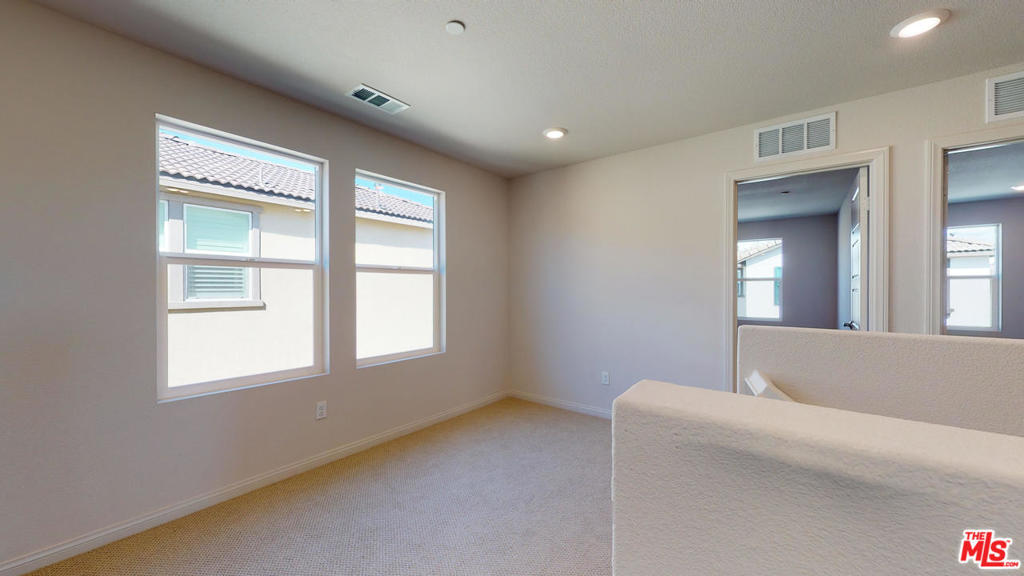 Vista Pointe - Residential