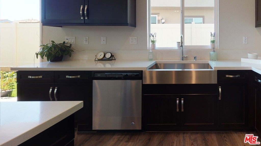 Vista Pointe - Residential