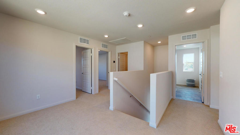 Vista Pointe - Residential