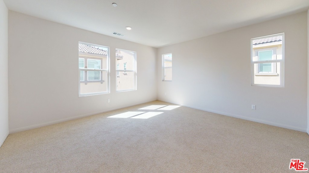 Vista Pointe - Residential